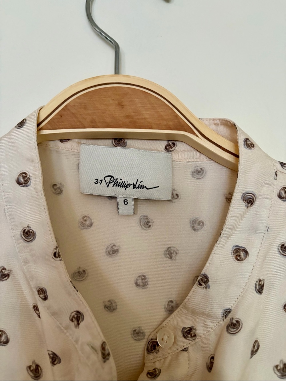 3.1 Phillip Lim 100% Silk Equestrian Scarf Print Blouse Size 6 - Picture 3 of 10